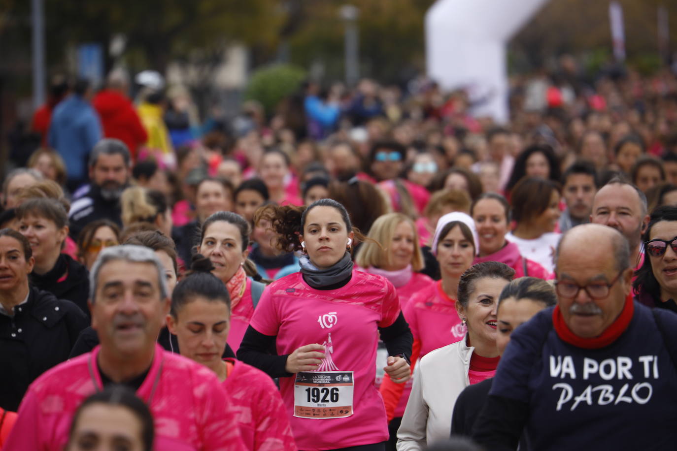 La populosa &#039;Pink Running&#039; en Córdoba, en imágenes