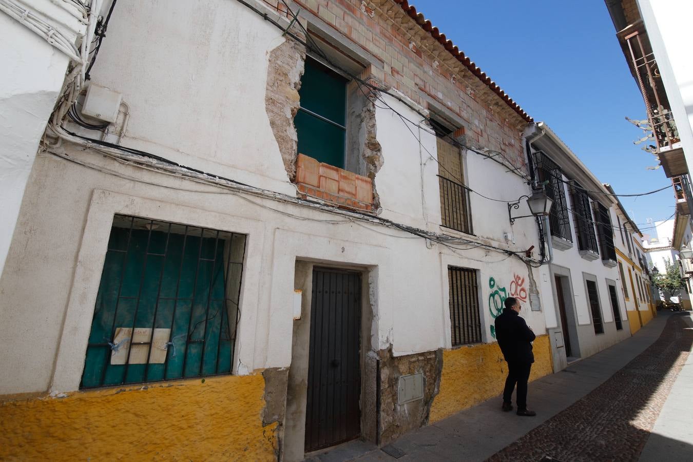 El deterioro de San Agustín y el riesgo de las casas okupas, en imágenes