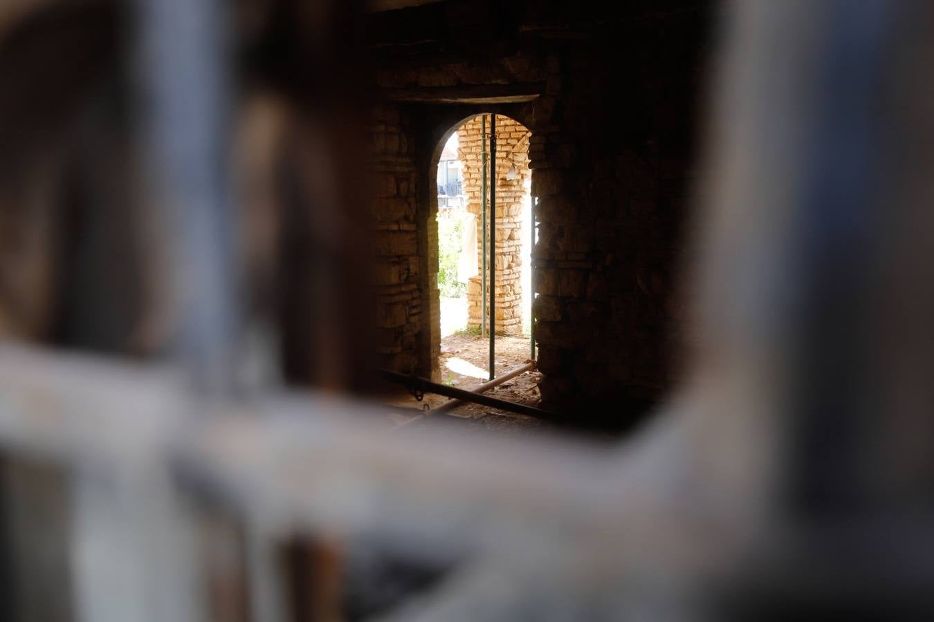 El deterioro de San Agustín y el riesgo de las casas okupas, en imágenes