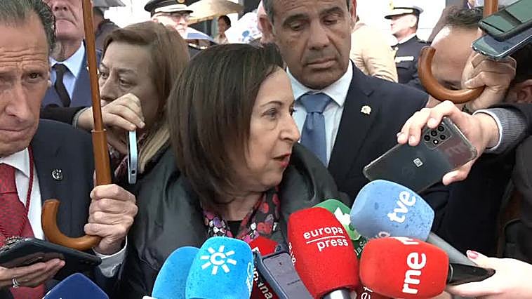 Robles a Belarra: "Debería ser más humilde de reconocer los méritos de los demás"