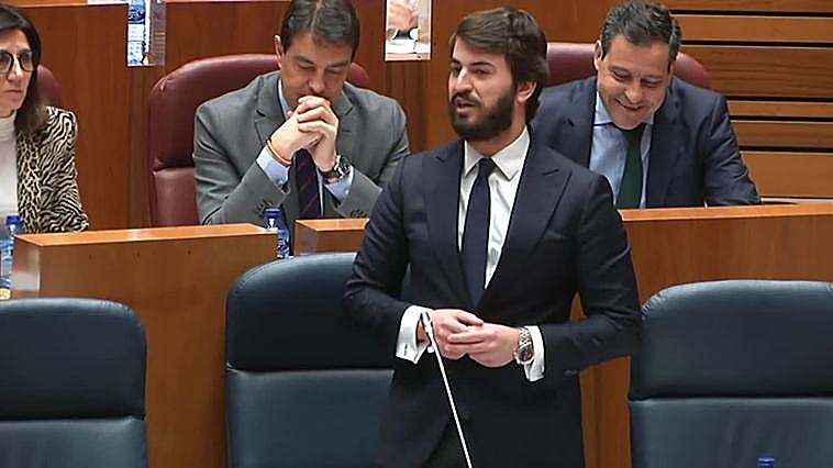 Igea sitúa a Gallardo cerca del "pequeño Nicolás" por su "bulos" y éste cuestiona su legado en JCYL