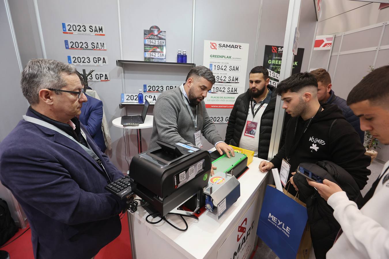 La Feria del Grupo Peña en Córdoba y el estreno del CEFCC, en imágenes