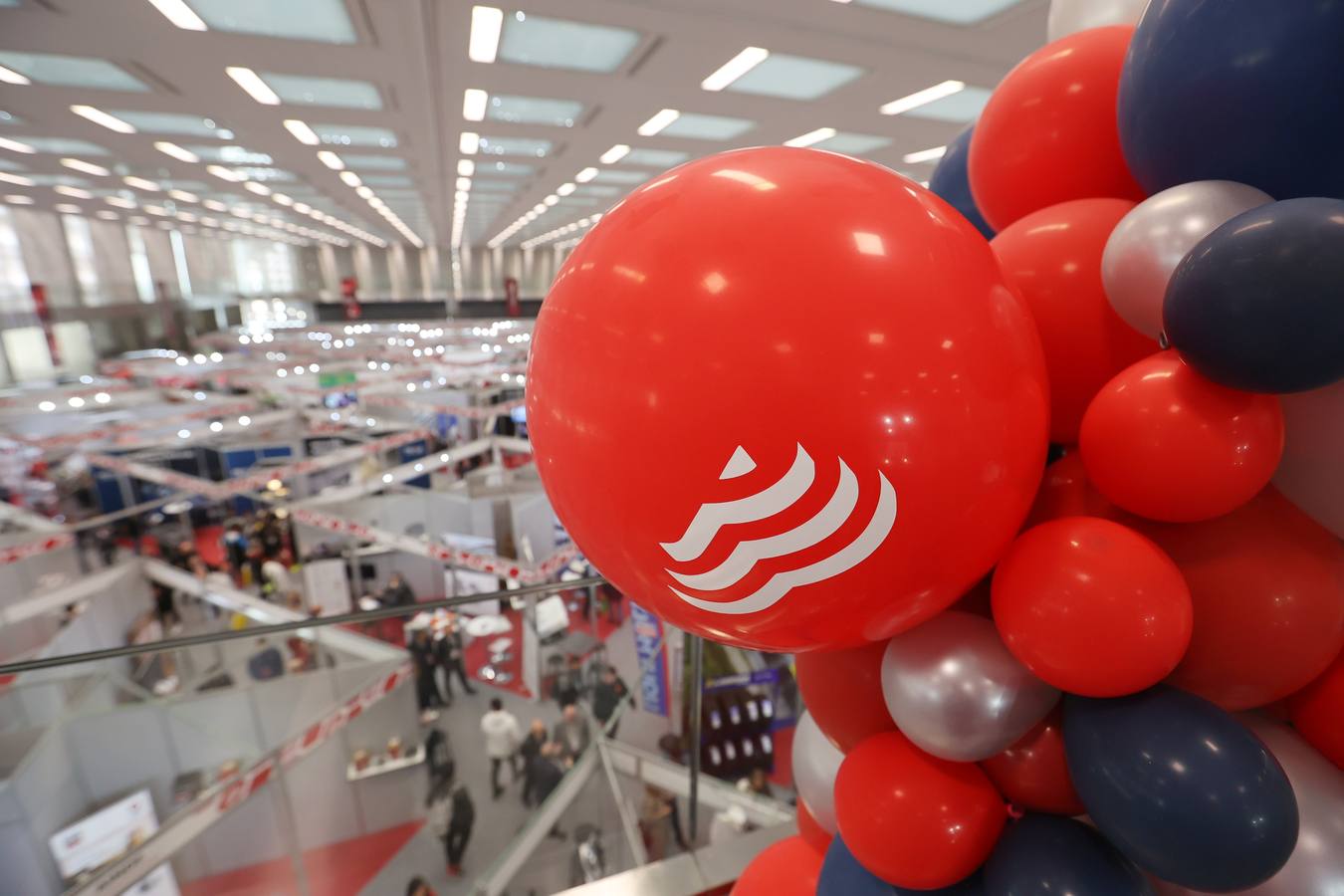 La Feria del Grupo Peña en Córdoba y el estreno del CEFCC, en imágenes