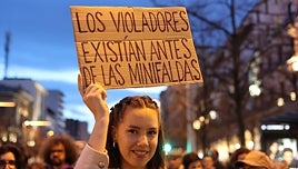 Los carteles de las marchas del 8-M: «Nadie preguntó qué vestía mi agresor»