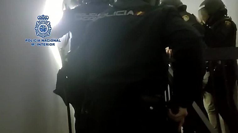 Desarticulada una red que traía cocaína desde Perú en aviones