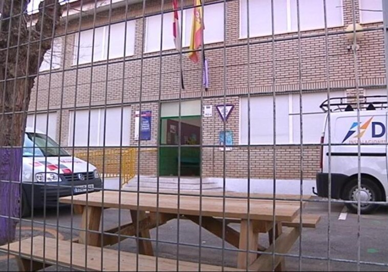 Tres detenidos por la paliza a un profesor en un pueblo de Ciudad Real, entre ellos el padre y dos hermanos de una alumna