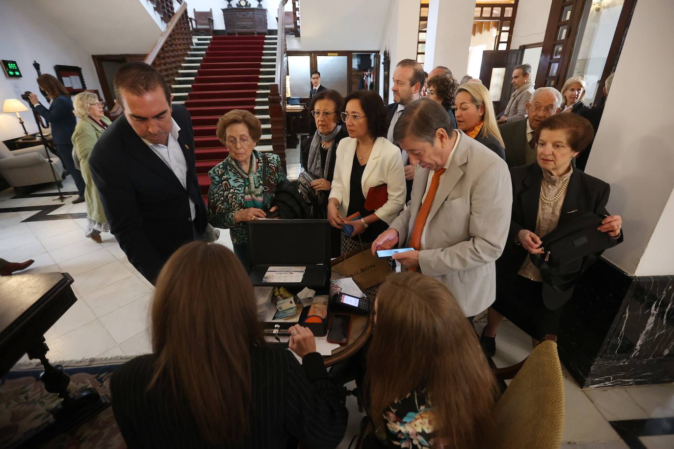 El almuerzo solidario de la Fundación Bangassou, en imágenes