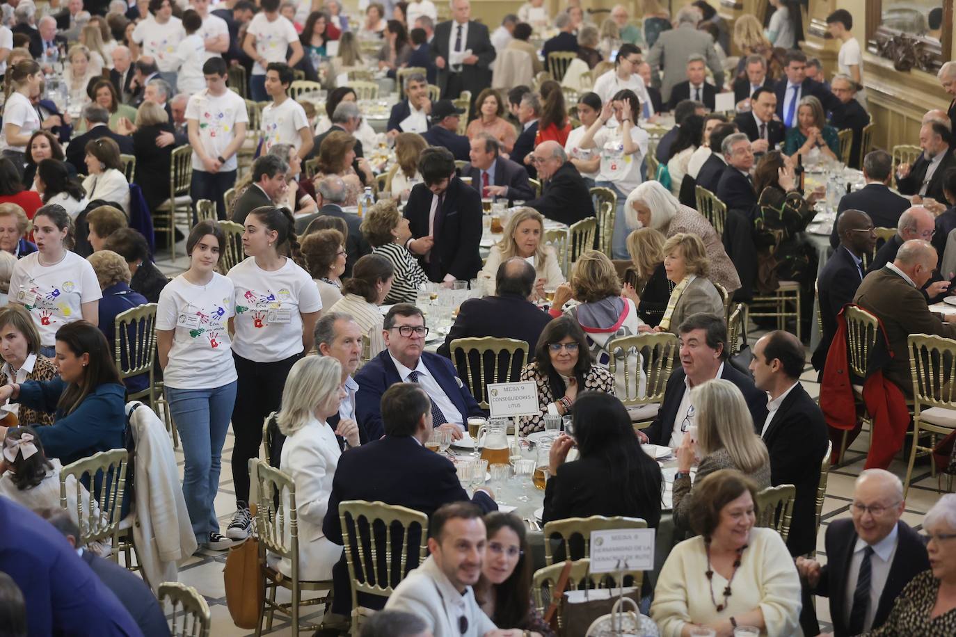 El almuerzo solidario de la Fundación Bangassou, en imágenes