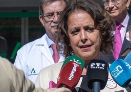 Casi mil enfermeras pediátricas más trabajan ya en los centros de salud de Andalucía