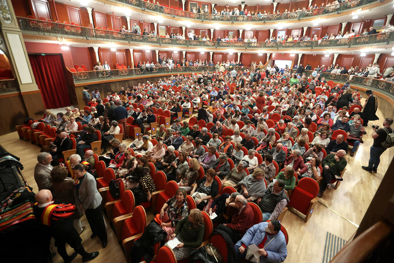 El concierto de Tuna España en el Gran Teatro de Córdoba, en imágenes