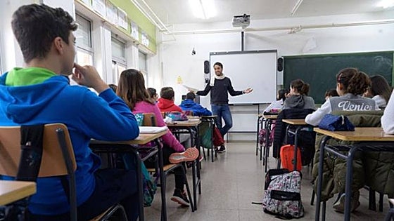 Plazas de profesores de Secundaria en Andalucía: requisitos, plazos y cómo solicitarlas