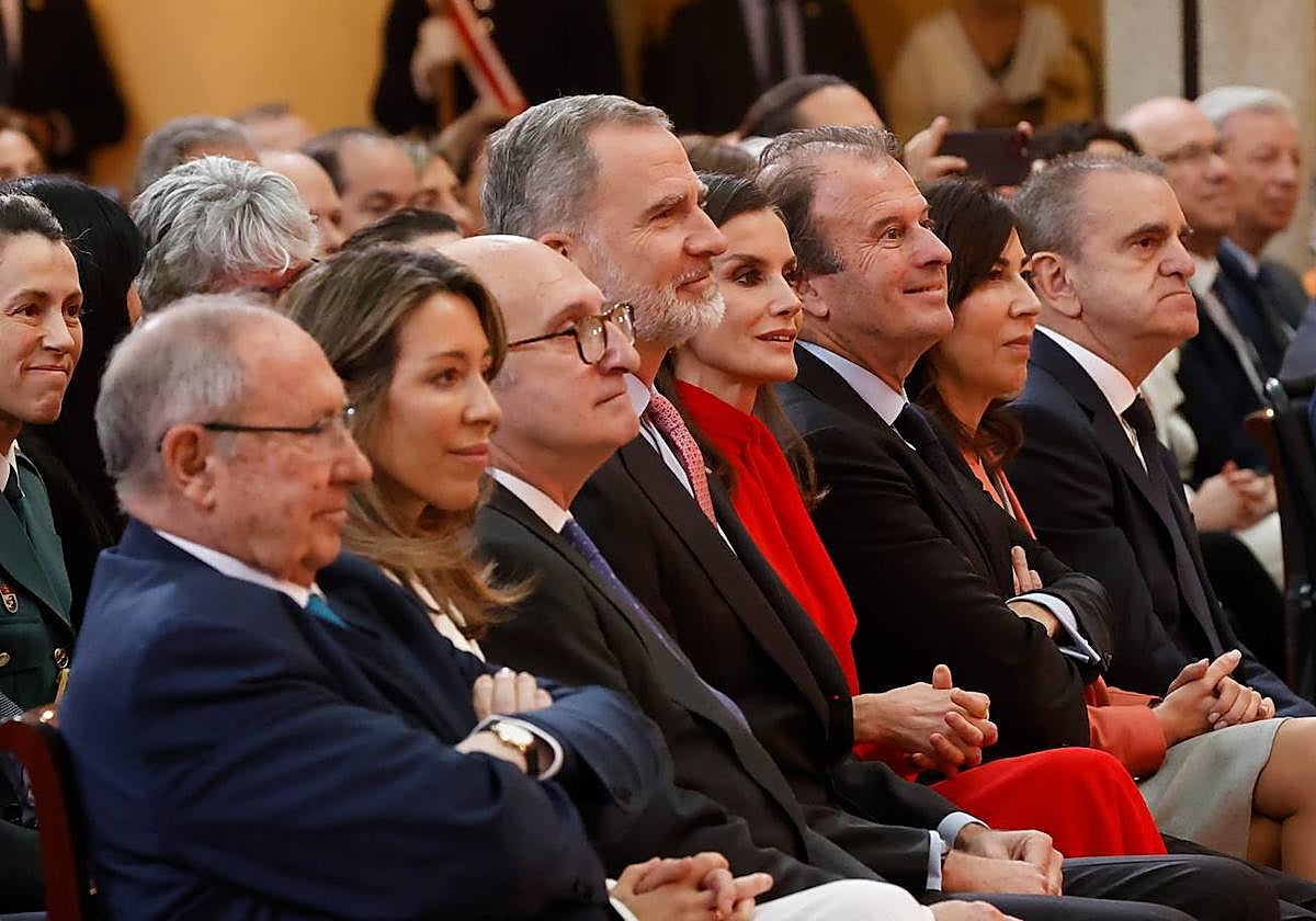 Los Reyes durante la concesión de las acreditaciones a los nuevos embajadores honorarios de la 'Marca España'