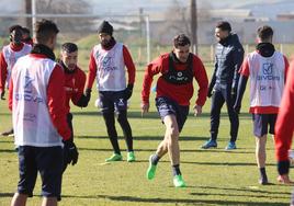 Juan Villar, el antídoto para la falta de gol del Córdoba CF