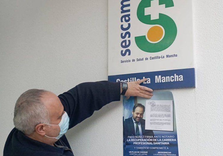 El Sescam ordena la retirada de 'propaganda electoralista' del PP de varios centros sanitarios