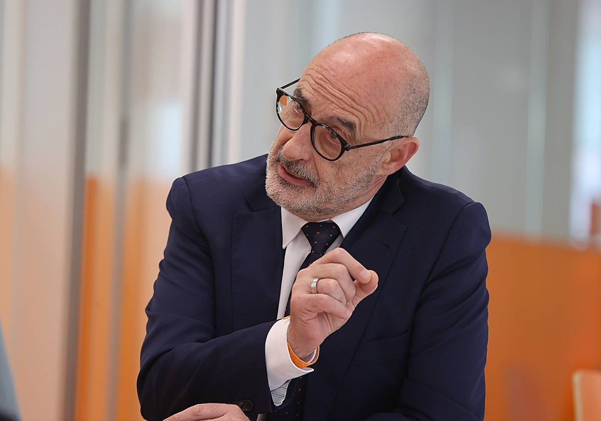 Félix Álvarez, candidato de CS en las elecciones de Cantabria, durante su entrevista con ABC