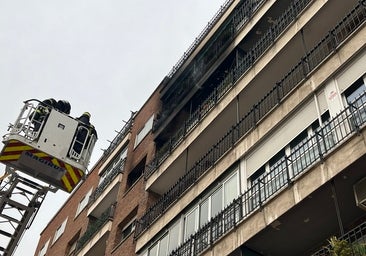 Dos ancianos muertos en un incendio de una vivienda junto a la plaza de toros de Las Ventas
