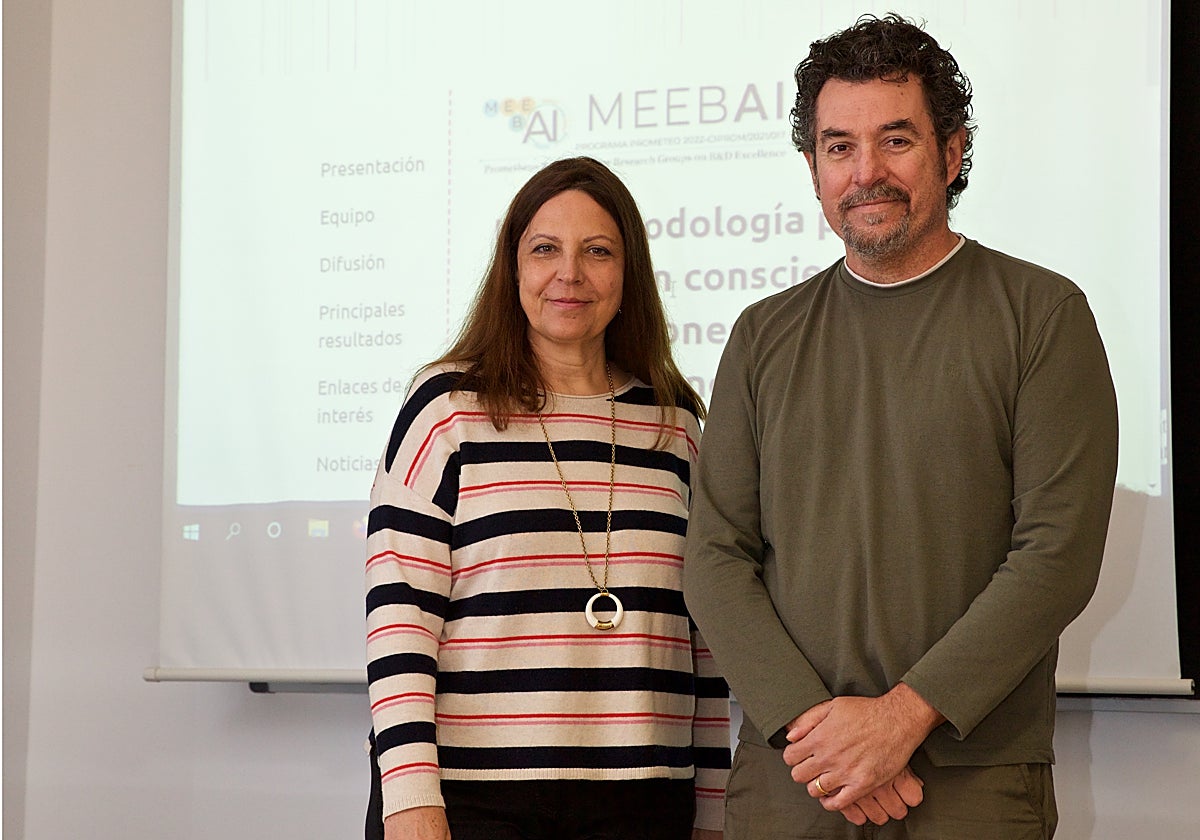 Rosabel Roig y Miguel Ángel Cazorla, investigadores participantes en este proyecto de IA.