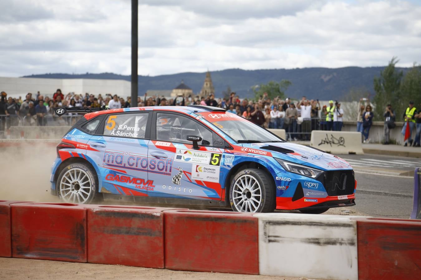 Las mejores imágenes del tramo urbano del Rallye Sierra Morena 2023