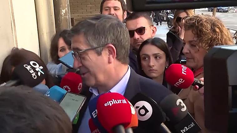 López resalta que el PSOE usará la moción de censura "para contrastar dos modelos de país"