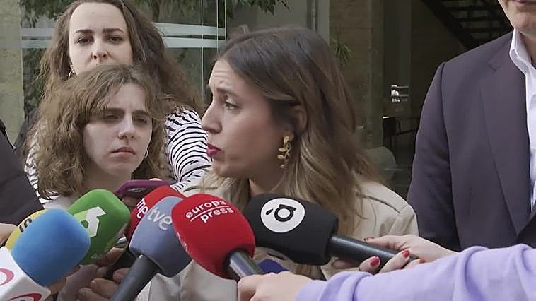 Montero critica que el ala socialista "prefiera votar junto al PP un retroceso en derechos"