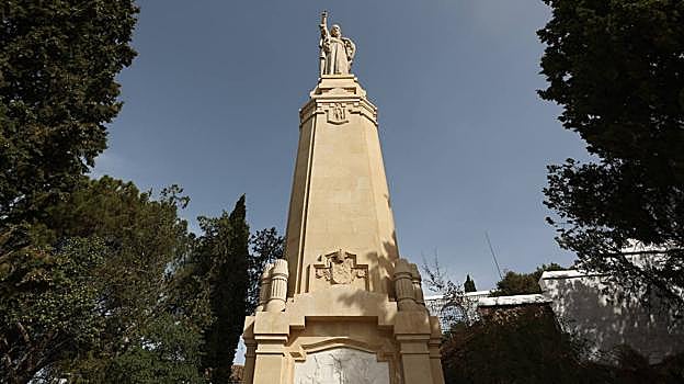 Imagen del monumental Sagrado Corazón de Jesús en las Ermitas