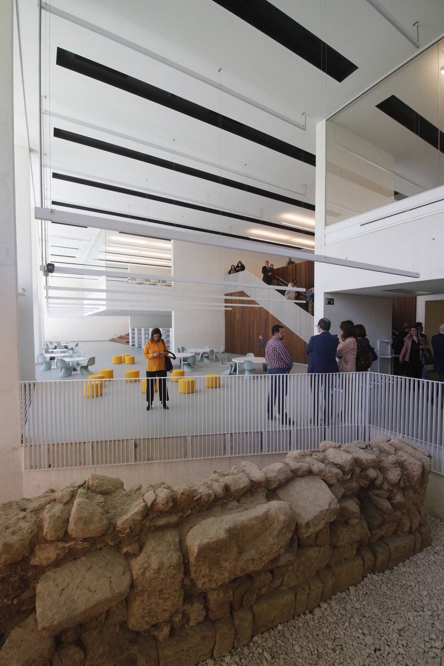 Fotos | El Gobierno entrega a la Junta de Andalucía la nueva Biblioteca de Córdoba