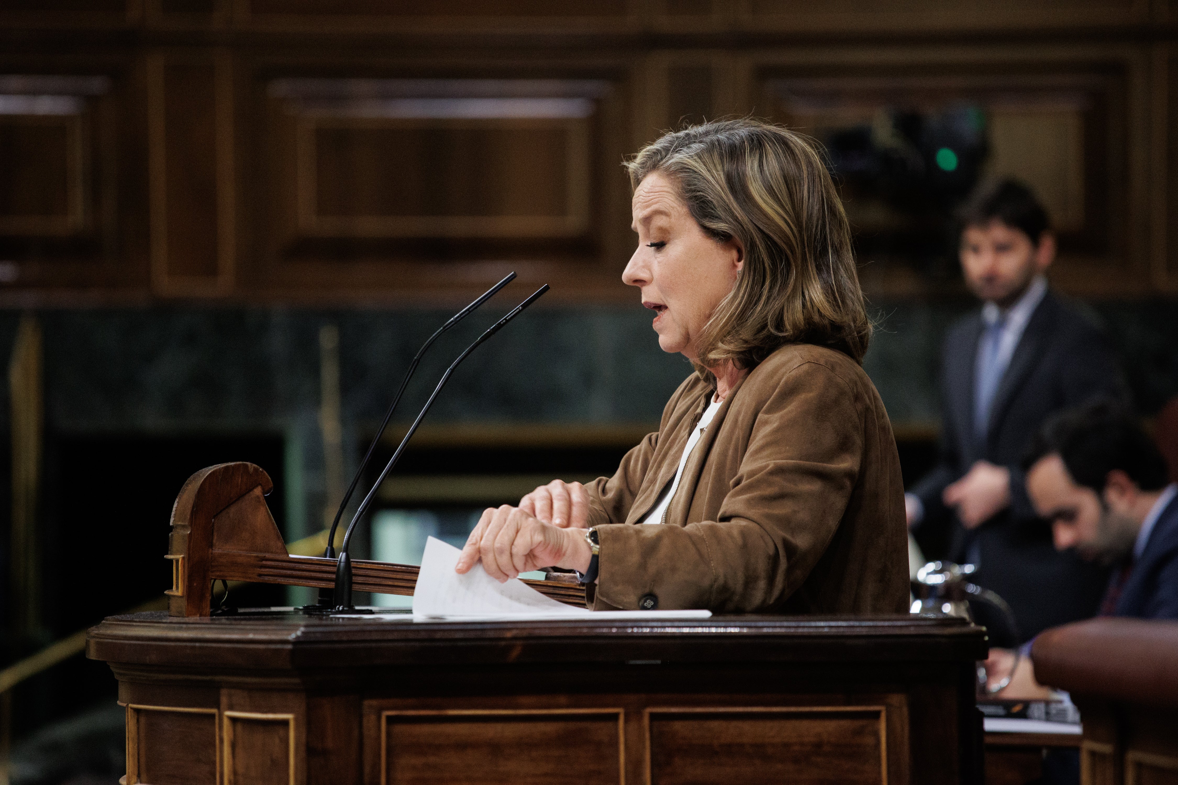 La portavoz de Coalición Canaria (CC) en el Congreso, Ana Oramas, interviene durante un debate de la moción de censura