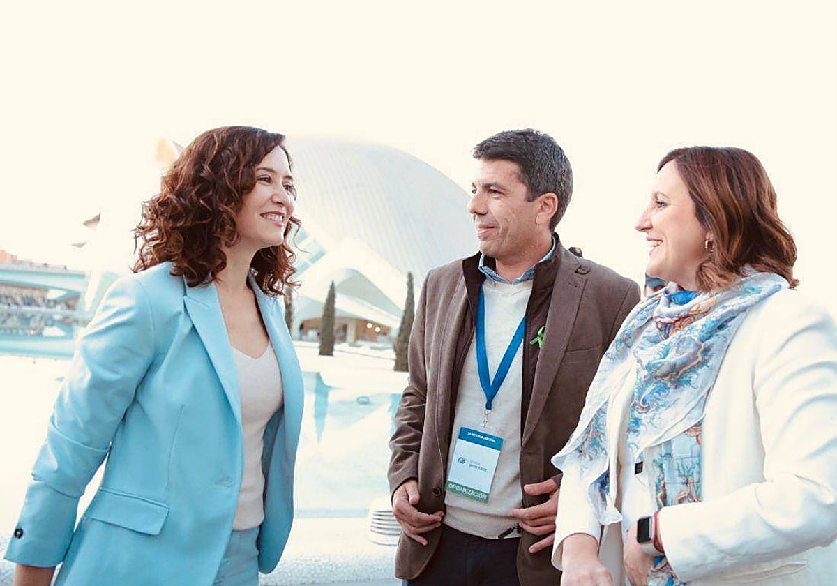 Imagen de archivo de Isabel Díaz Ayuso, Carlos Mazón y María José Catalá en Valencia