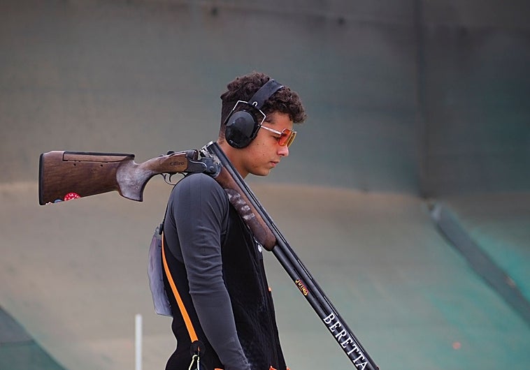 El tirador belmezano Juan Antonio García, camino a una competición