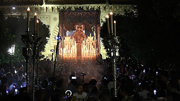 La Virgen de la Paz, tras su coronación canónica