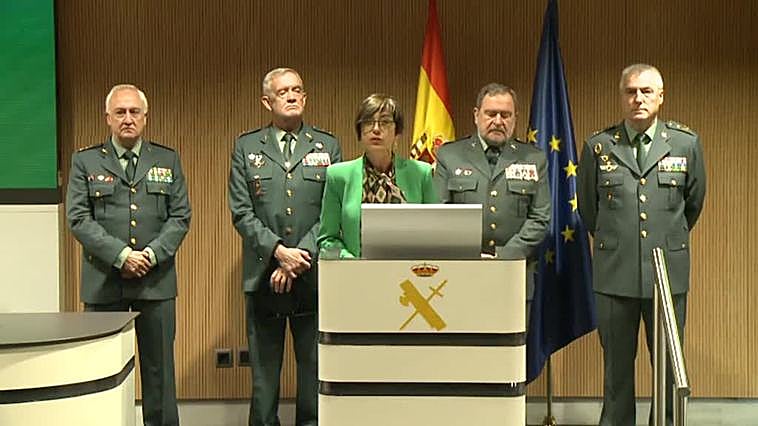 Dimite la directora de la Guardia Civil
