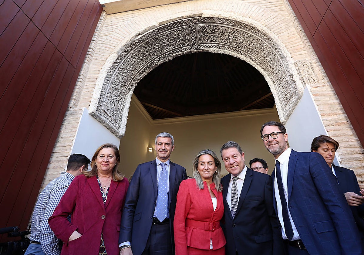Rosa Ana Rodríguez, Álvaro Gutiérrez, Milagros Tolón, Emiliano García-Page y Jesús Corroto, en la inauguración del Salón Rico