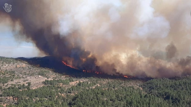 El Primer Gran Incendio Forestal Del Año Obliga A Desalojar Montanejos