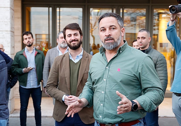 Abascal defiende el pacto PP-Vox en Castilla y León como un «ejemplo para toda España»