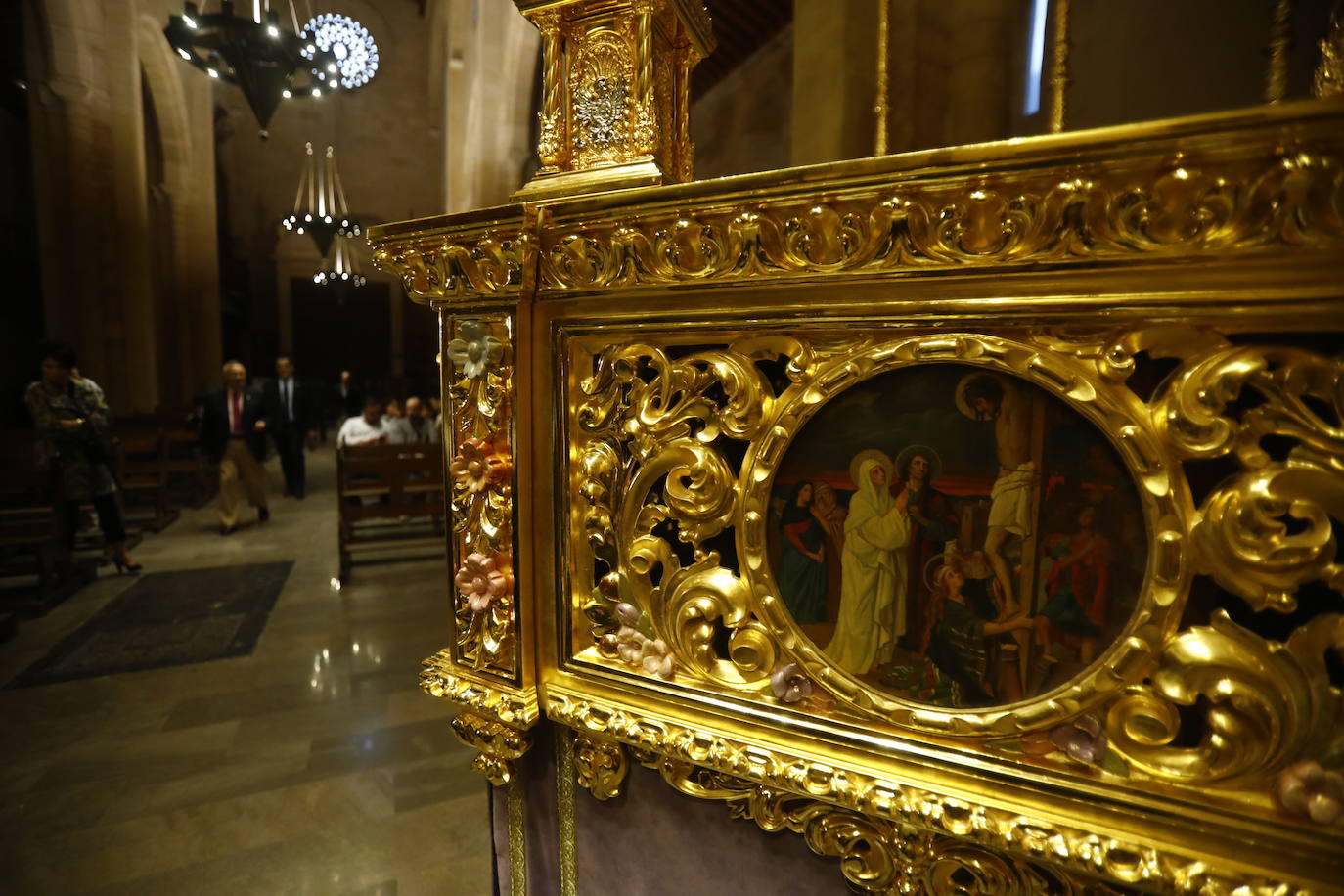 El palio de la Virgen de las Lágrimas de Córdoba tras su reforma, en imágenes