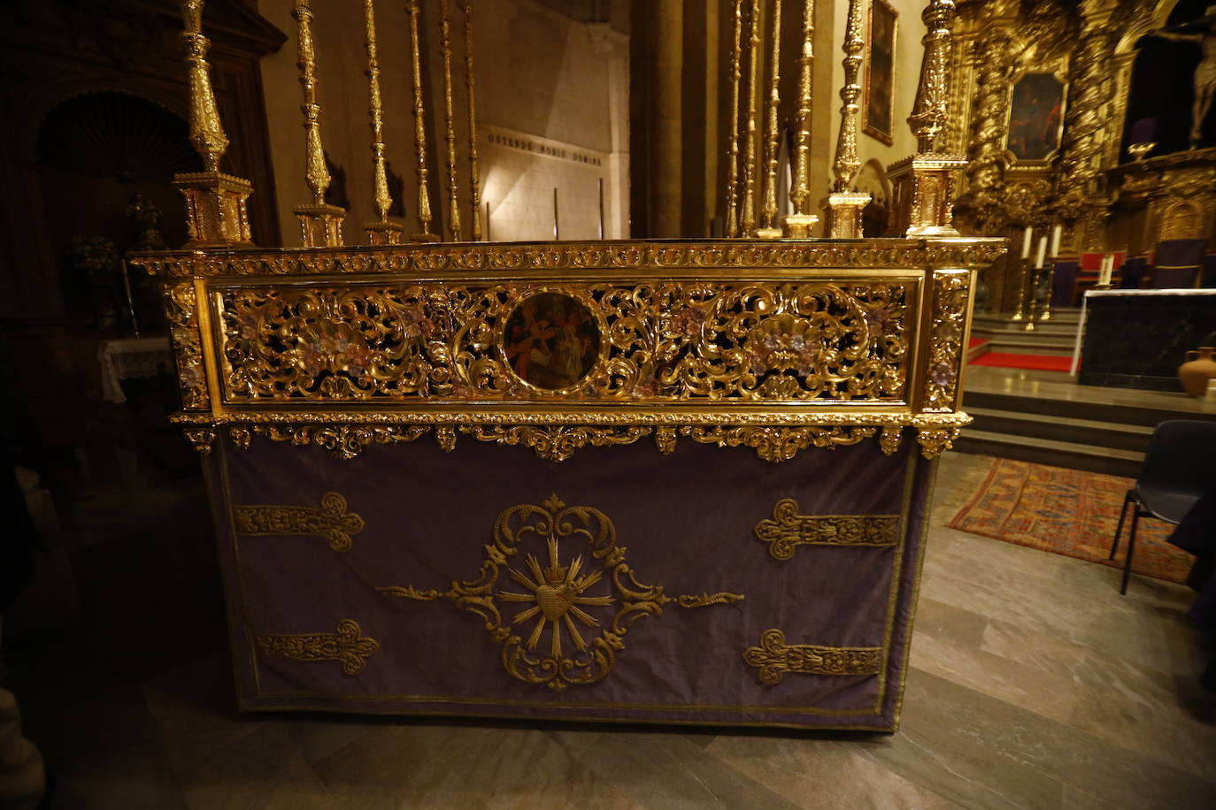 El palio de la Virgen de las Lágrimas de Córdoba tras su reforma, en imágenes