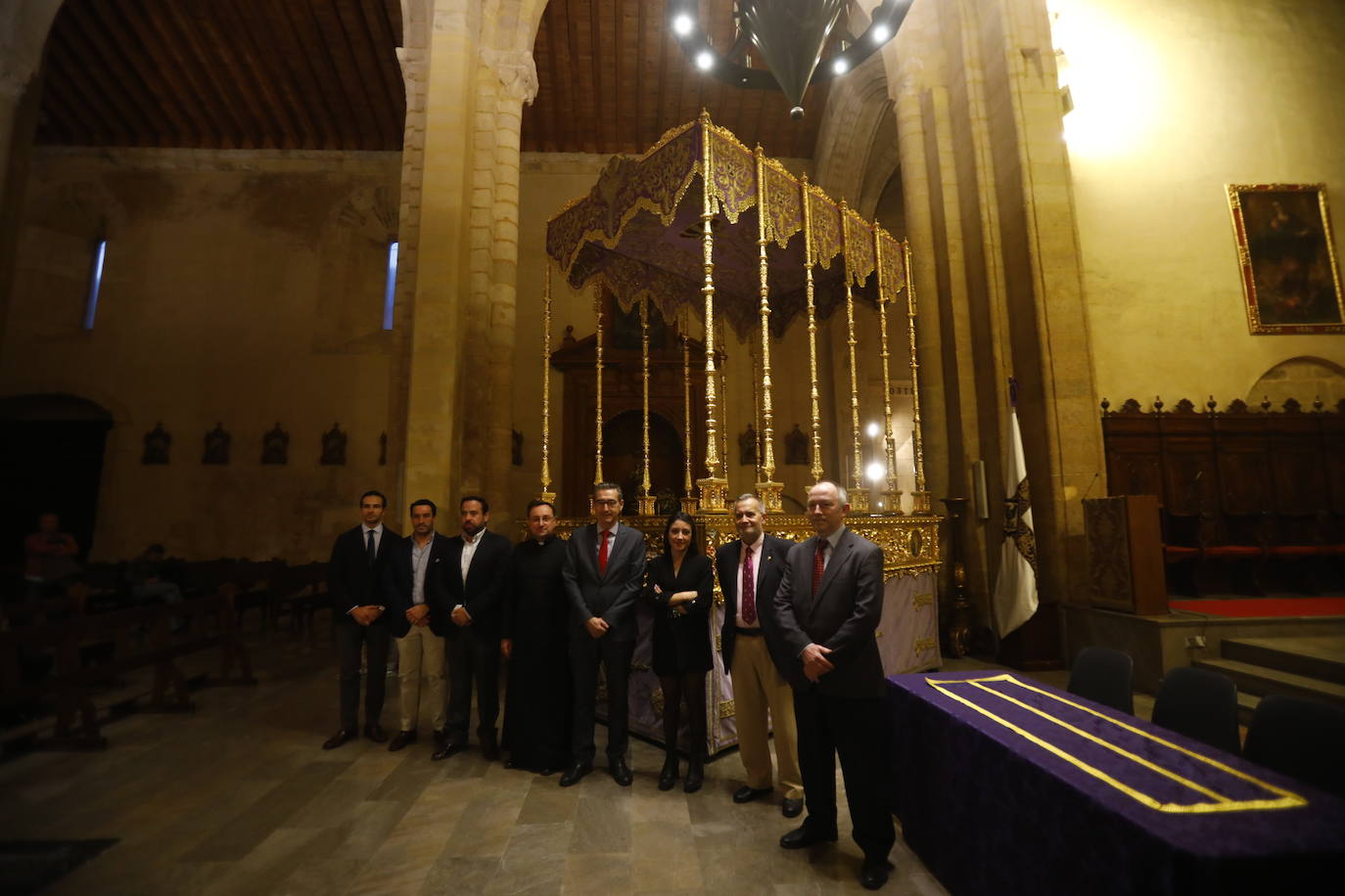 El palio de la Virgen de las Lágrimas de Córdoba tras su reforma, en imágenes