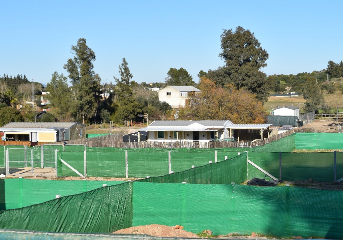 Parcelación precintada en la localidad gaditana de Jerez de la Frontera