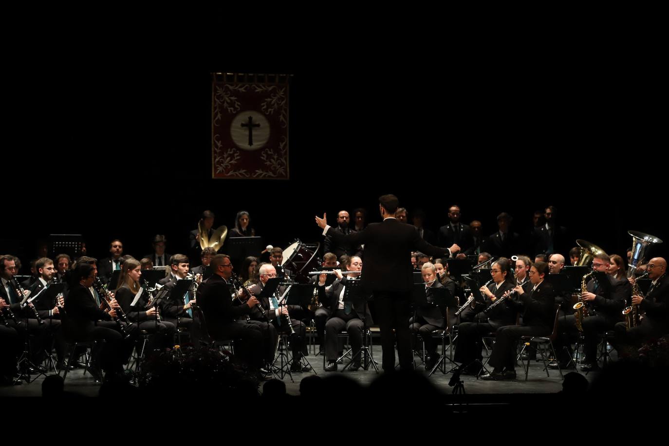 El pregón de Semana Santa de Francisco Román en el Gran Teatro de Córdoba, en imágenes