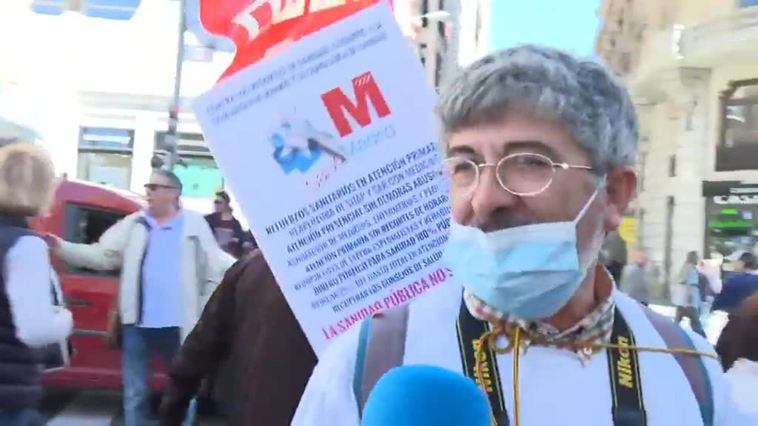 Varios miles de manifestantes protestan de nuevo en Madrid por los recortes en la sanidad pública