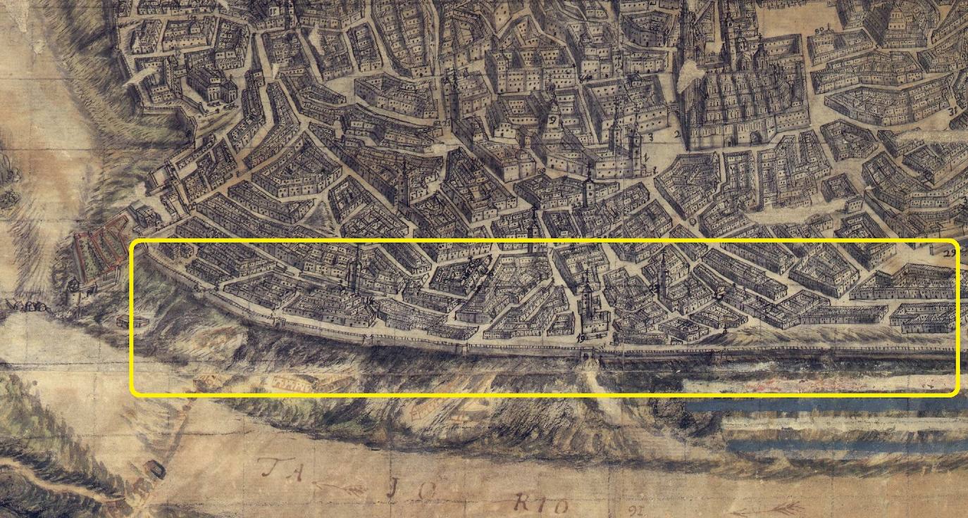 Fragmento de la 'Panorámica' dibujada por arroyo Palomeque a principios del XVIII. En el recuadro se aprecia cómo el alarife “recreó” toda la muralla completa, con torreones y las dos puertas abiertas sobre el cauce del Tajo. Esta referencia fue citada en distintos proyectos de la naciente Ronda del siglo XX