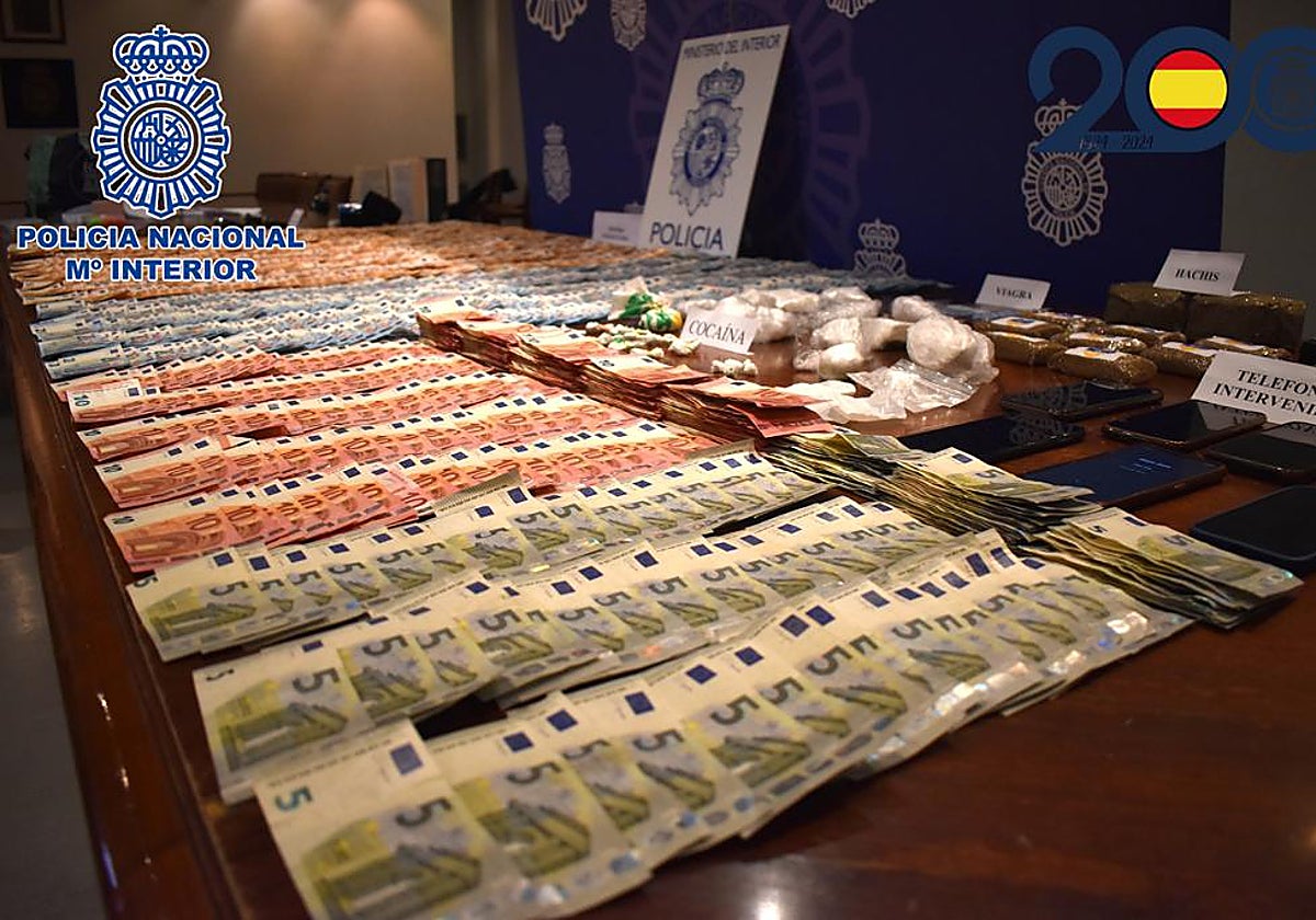 Material incautado en la operación que ha desarticulado la banda en Palencia