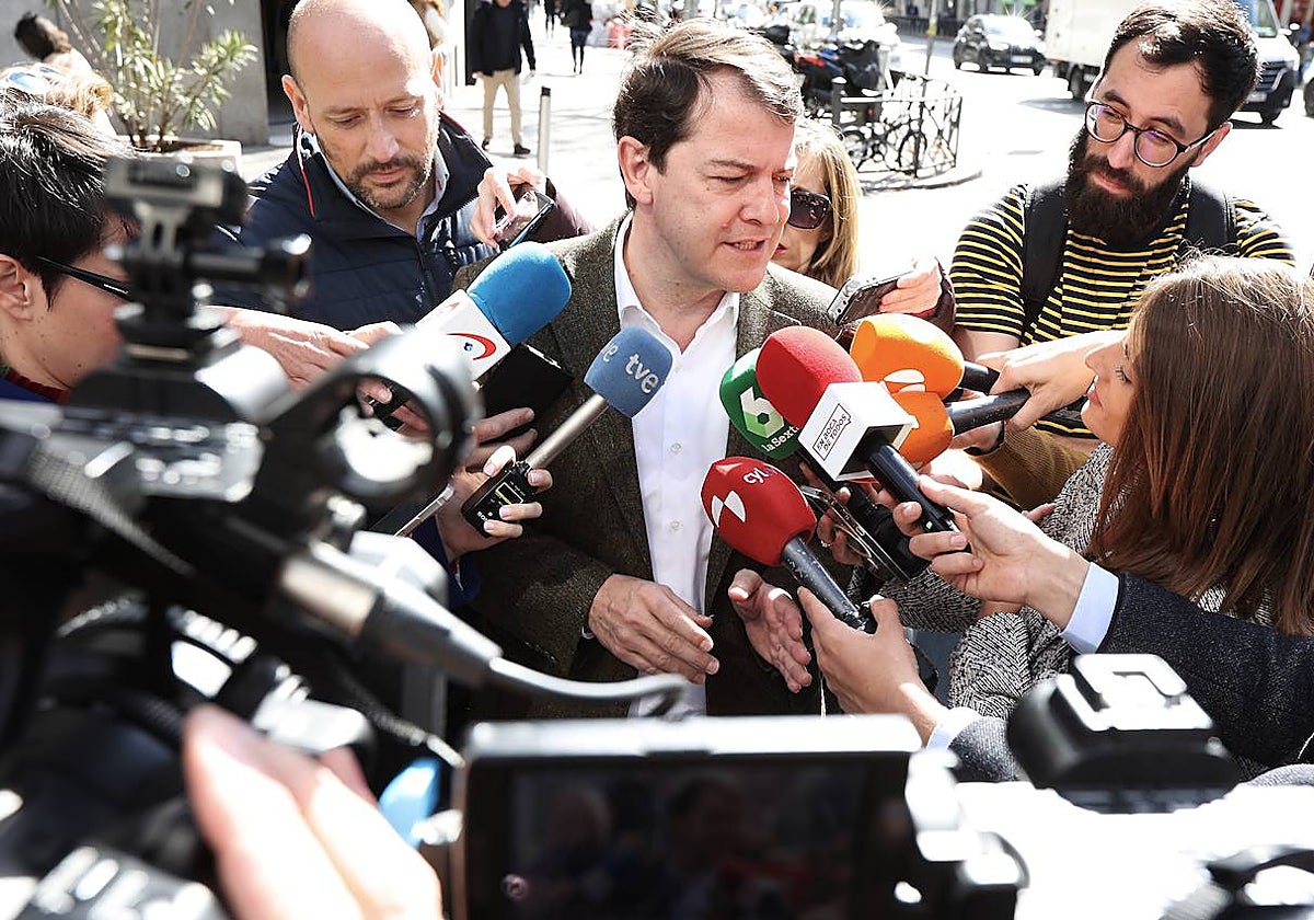 Mañueco comparece ante los medios de comunicación, en una reciente imagen de archivo