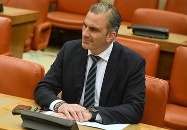 Ortega Smith carga contra Almeida por «reinstaurar el Madrid de 'Carmeida'» del que es «legítimo heredero por designación papal»