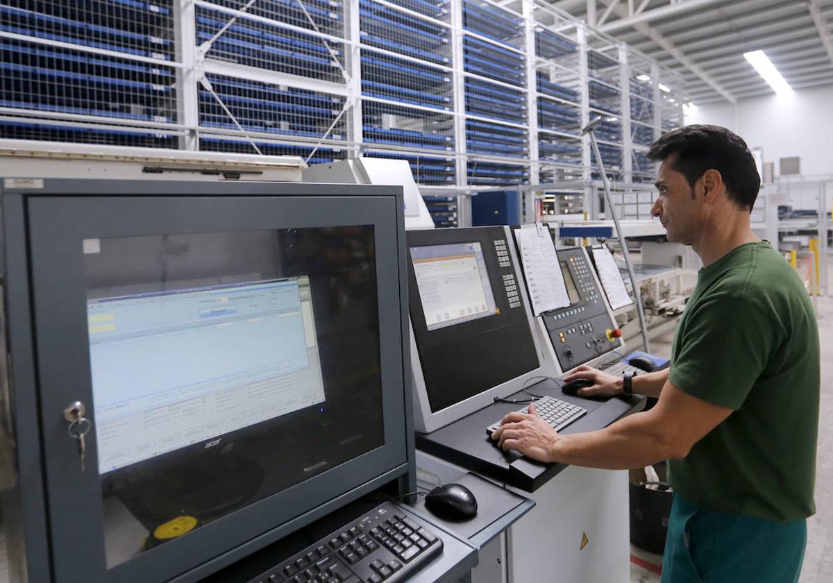 Imagen del interior de la planta de Silos Córdoba en Rabanales 21