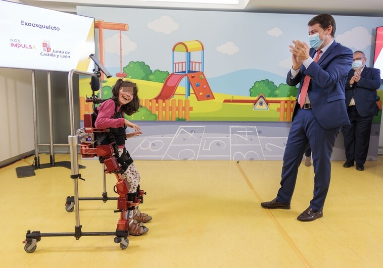 Castilla y León incorporará exoesqueletos pediátricos en sus hospitales para niños con daño cerebral