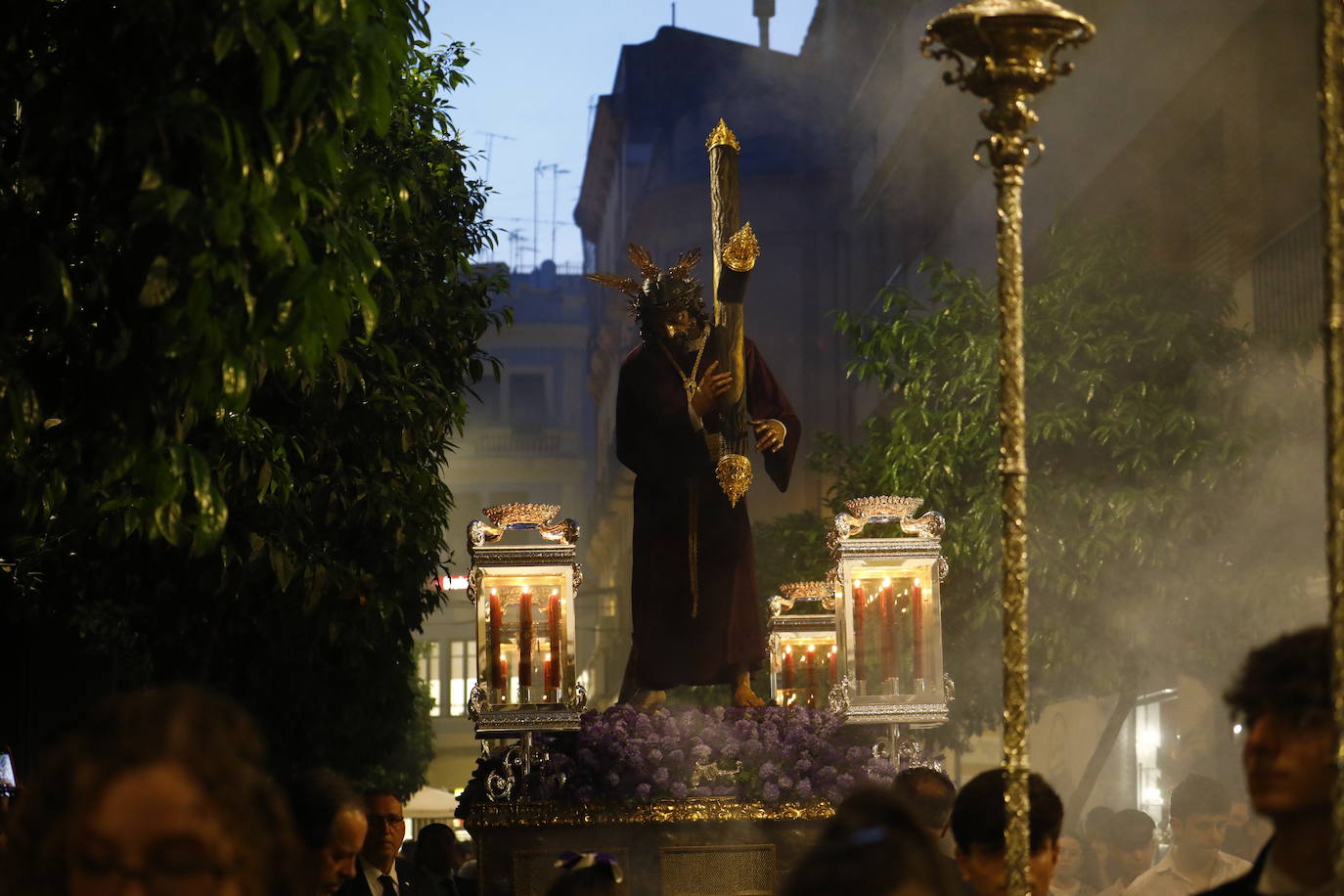 El vía crucis del Señor del Soberano Poder en Córdoba, en imágenes