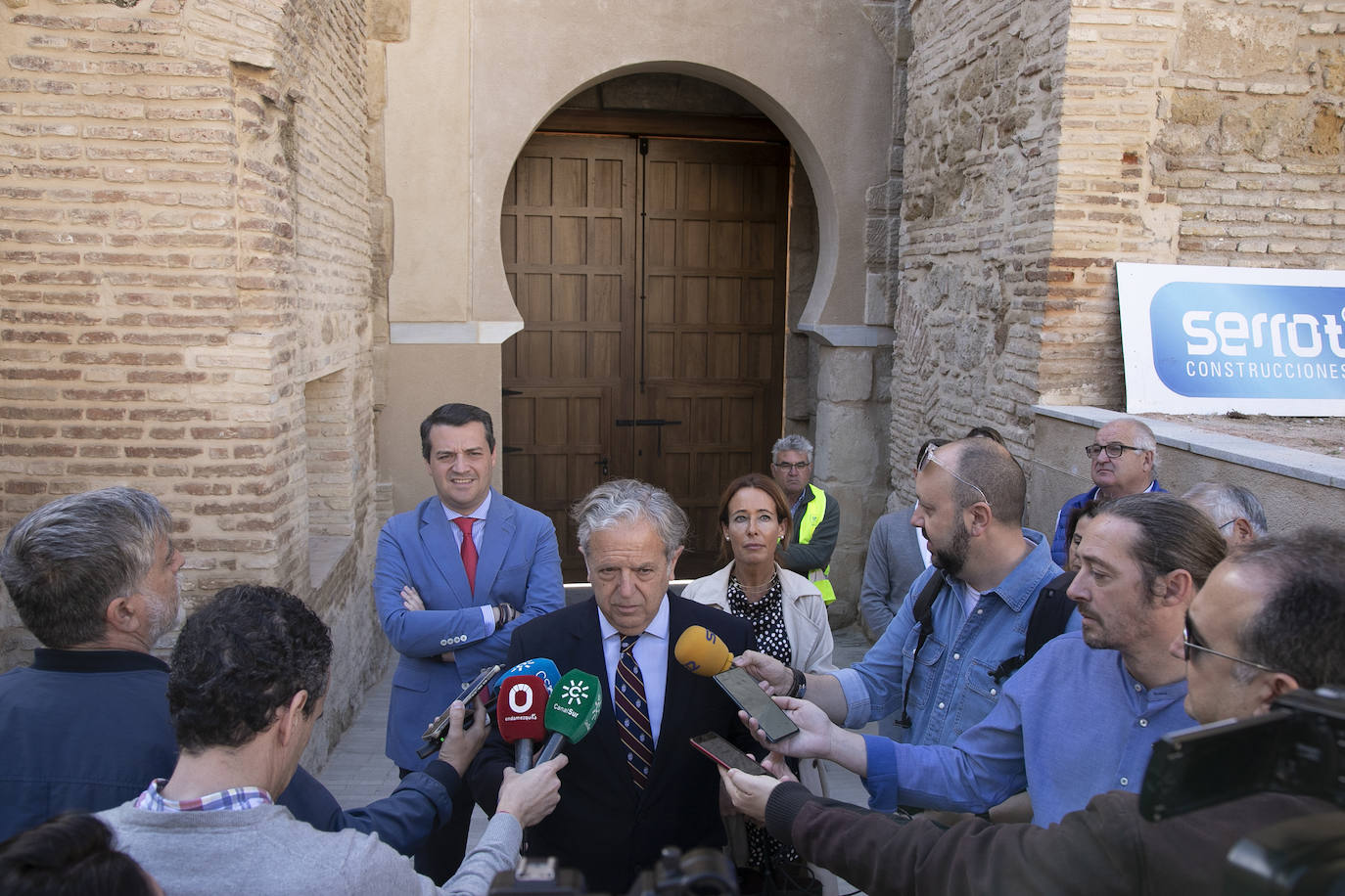 La recuperada puerta almohade del Alcázar de Córdoba, en imágenes