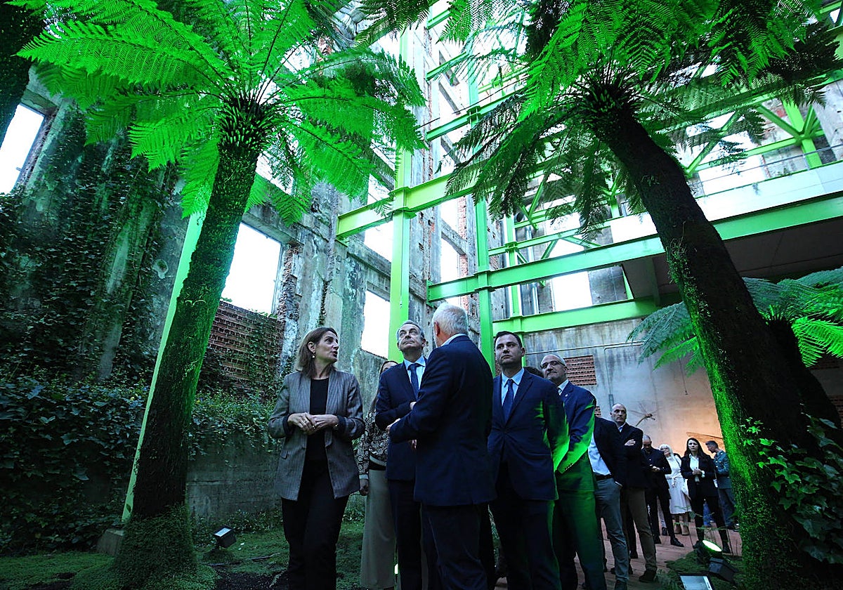 Inauguración en Ponferrada del proyecto 'Térmica Cultural' por parte de la ministra Teresa Ribero