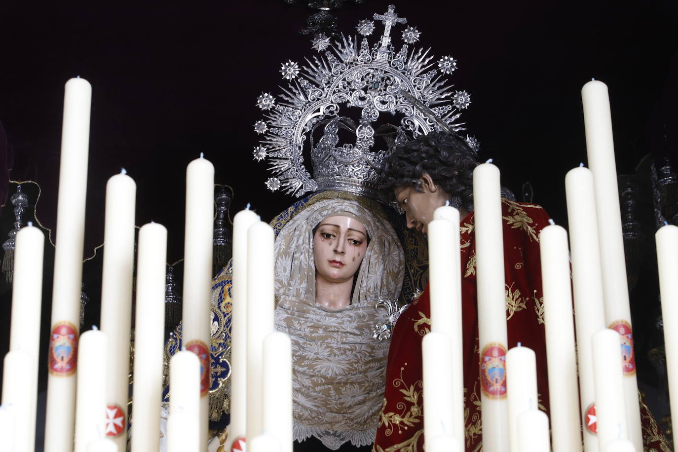 El besamanos de la Virgen de la Paz de Córdoba, en imágenes